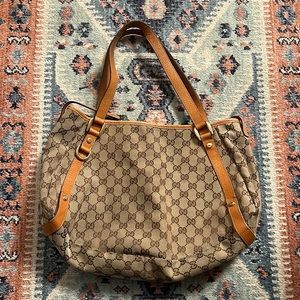 Vintage Gucci Abbey shoulder bag